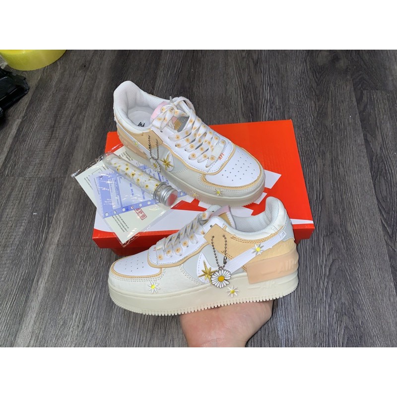 [Mã Freeship 0đ-FASHIONHOT19 giảm 10k đơn 0đ] [Freeship+box+bill] Giày thể thao hoa cúc bảy màu nam nữ 36-44. . | BigBuy360 - bigbuy360.vn