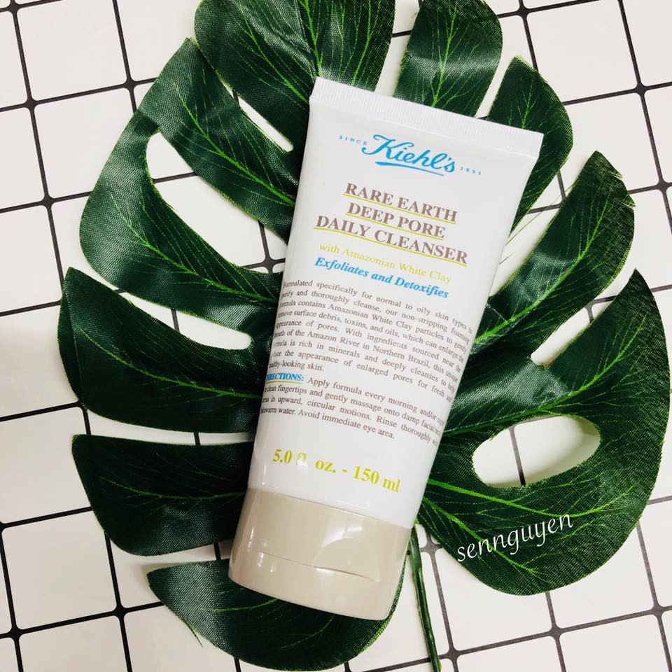 Sữa rửa mặt đất sét Rare Earth Deep Pore Daily Cleanser