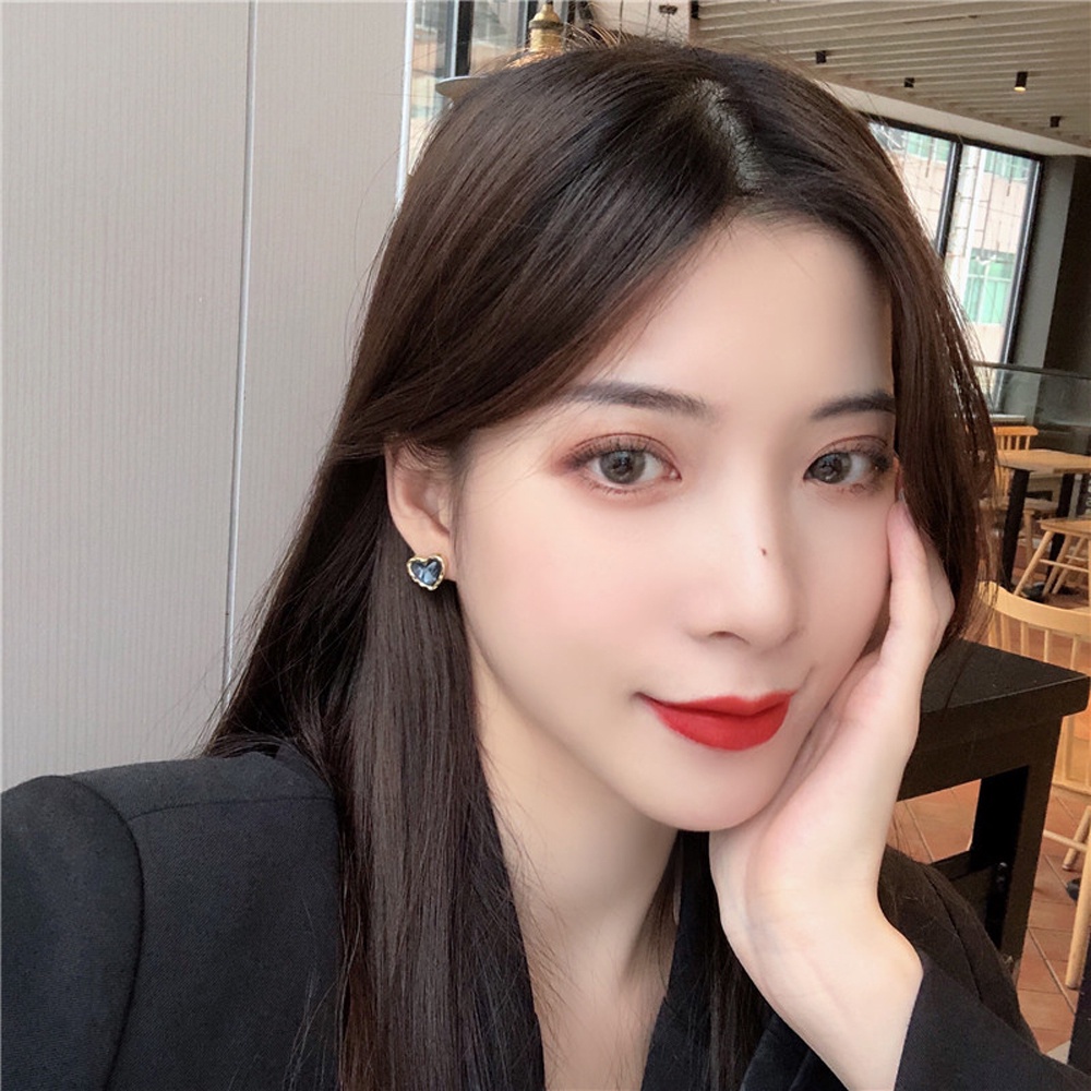 Bông Tai Kim Loại Hình Trái Tim Nhỏ Trong Suốt Nhiều Màu Sắc