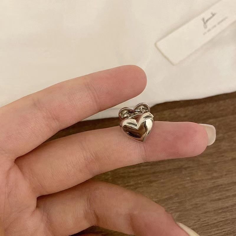 Khuyên tai hình trai tim phong cách hàn quốc