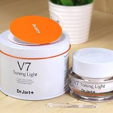 Kem V7 hộp tròn 50ml