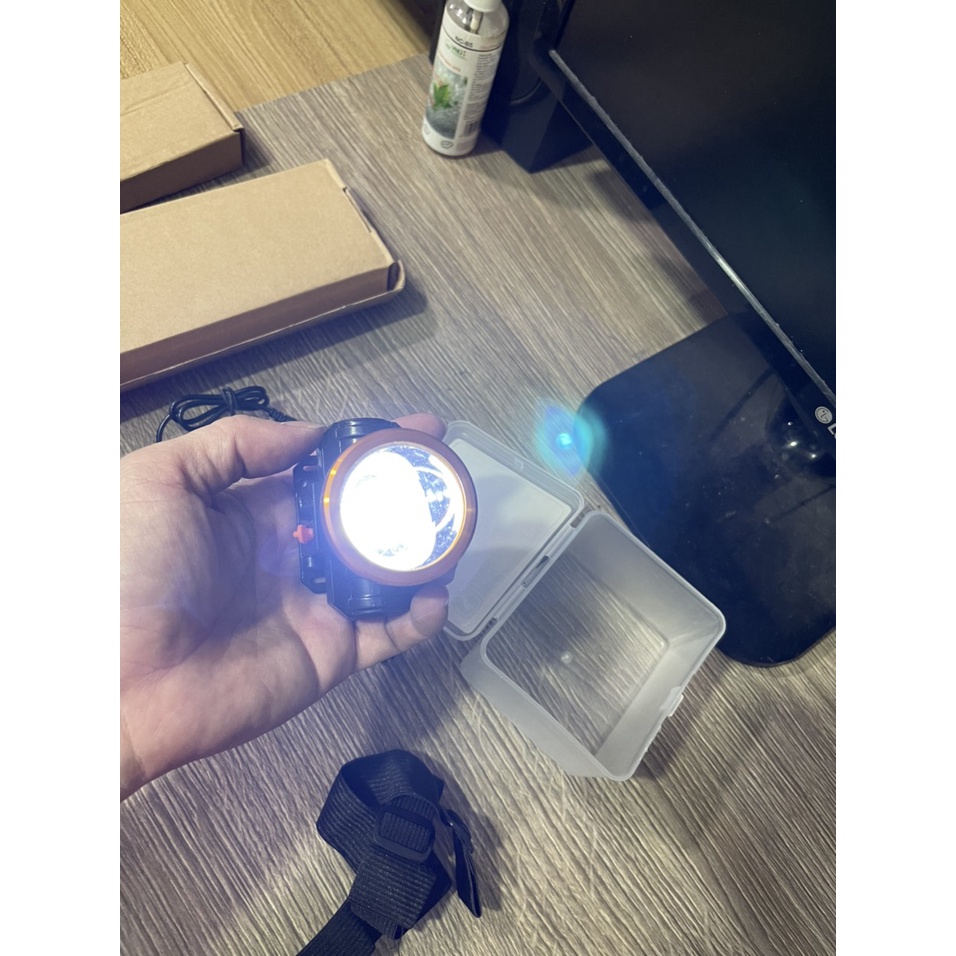 Đèn pin đội đầu nhỏ gọn và tiện lợi tấm chiếu sáng gần 150m K501 Shalla