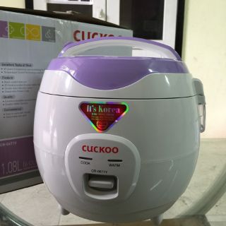 Nồi cơm điện Cuckoo CR 0671V 1L