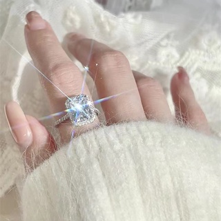 Sparkling niche carbon steel diamond ring, high-end, fashionable, heavy-duty, candy colored, sweet, easy to match