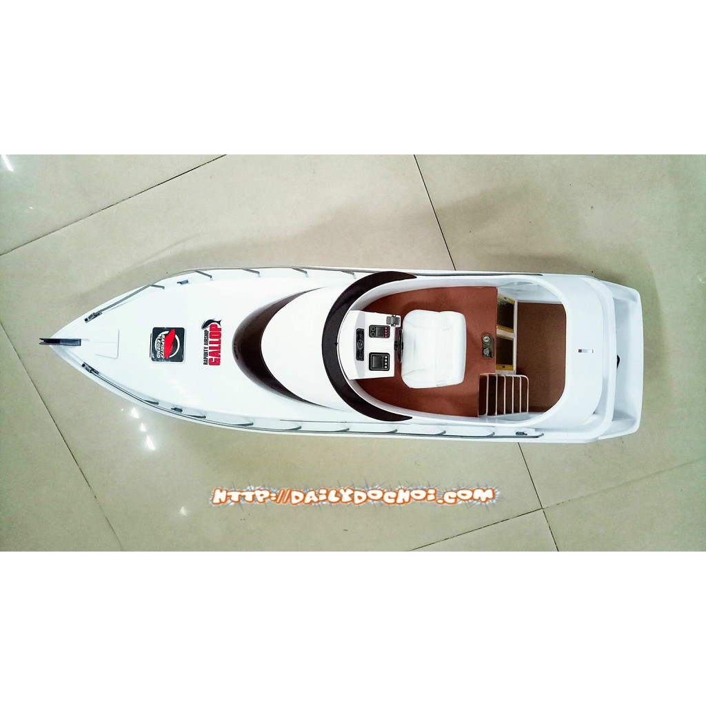 Du thuyền Salina, thuyền hành trình Luxury điều khiển từ xa