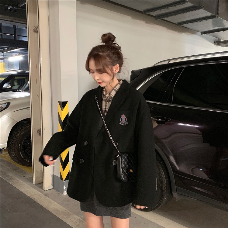 Áo khoác blazer nữ màu đen dáng rộng phong cách học sinh A00218 | BigBuy360 - bigbuy360.vn