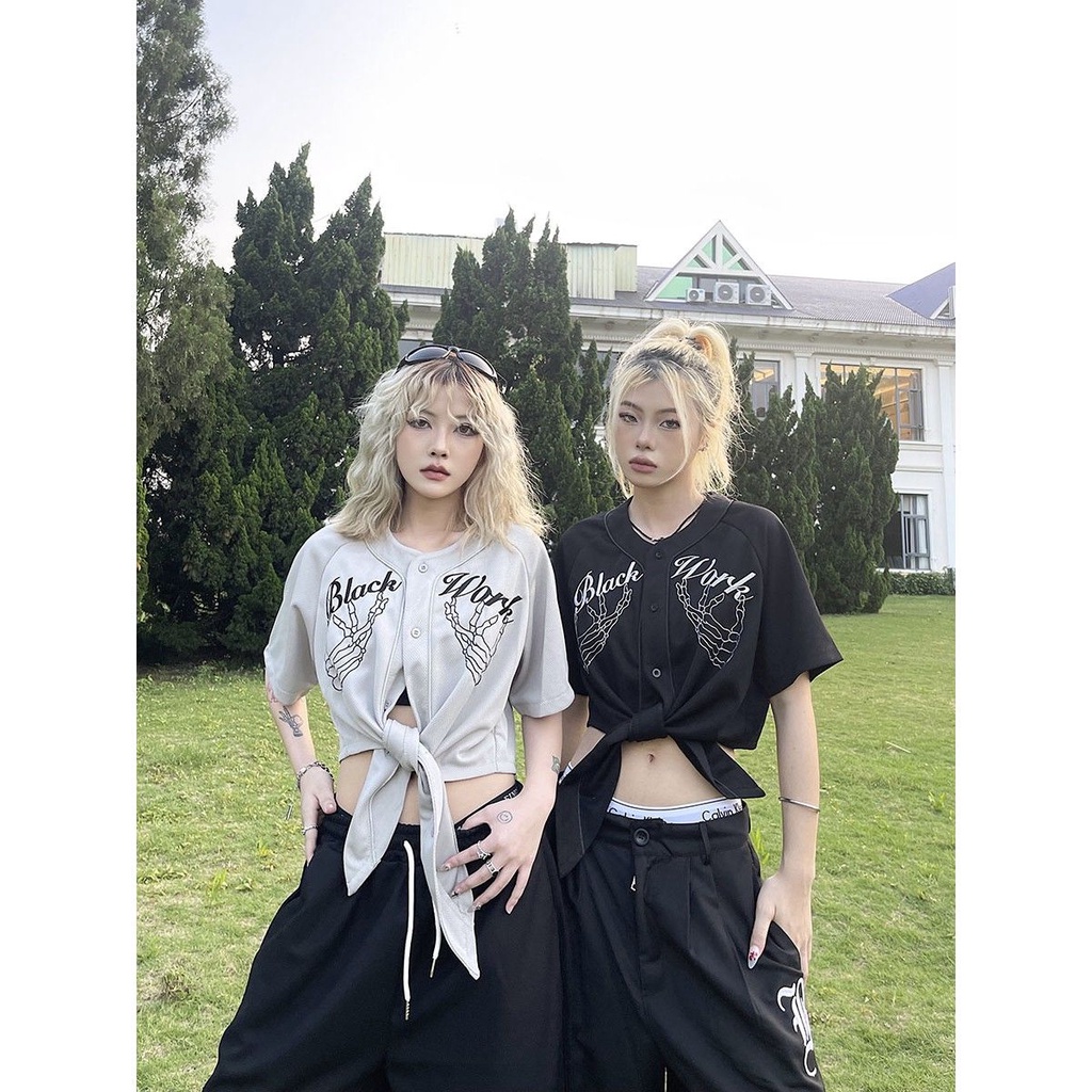 ♙♞Áo Thun Nữ Ngắn Tay Thêu Hình Đầu Lâu Phong Cách Bóng Chày Cá Tính