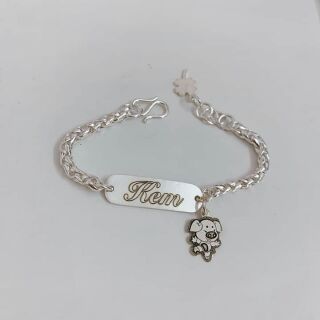 Lắc tay bạc khắc tên cho bé