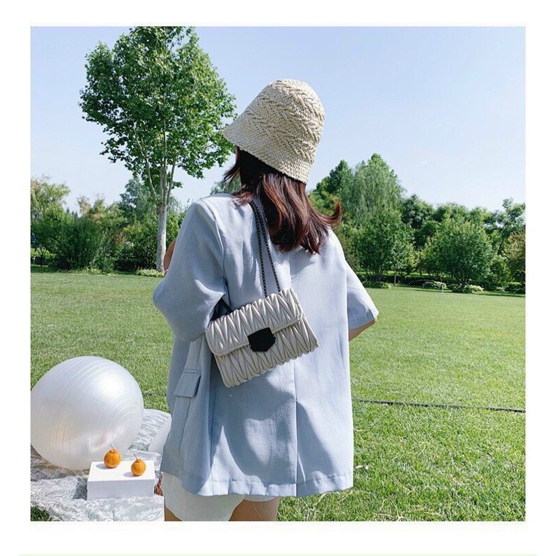 Túi đeo chéo nữ đi chơi đẹp da thêu xích khóa đen mini giá rẻ