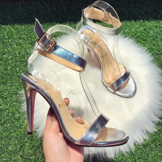 Louboutin bạc quai nhỏ
