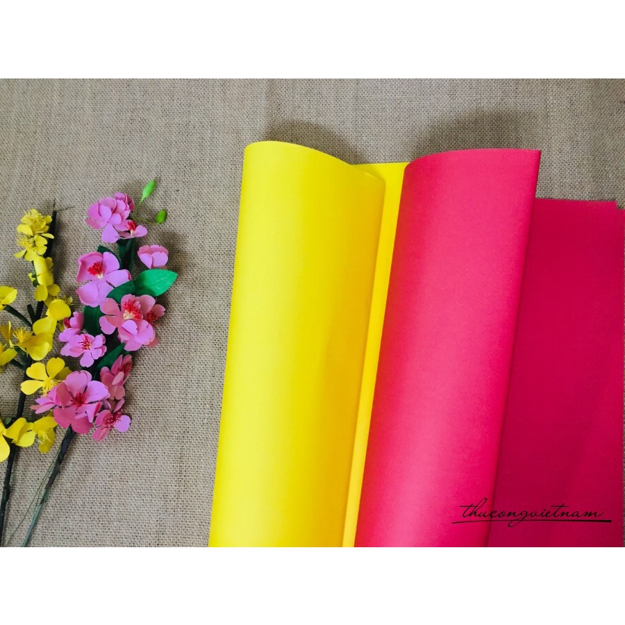 Giấy gói quà Tết trơn