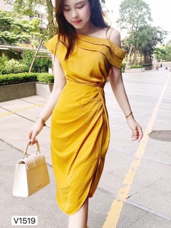 Váy vàng hot hit dự tiệc
