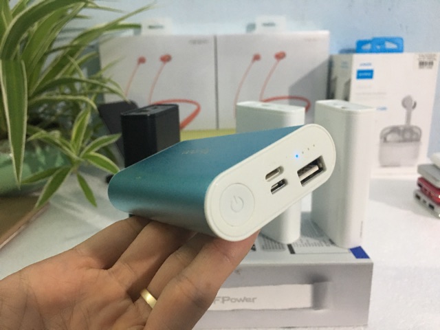 Pin Sạc dự phòng Yoobao 10000mAh Fast Charge 12W 2.4A - Hàng Chính Hãng Bảo hành 12 tháng