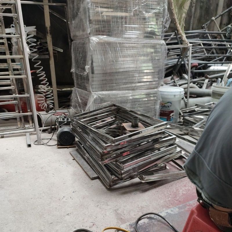 khung Inox bếp từ chuyển từ bếp dương sang âm