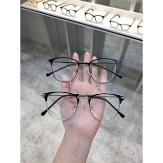 Kính vuông😎