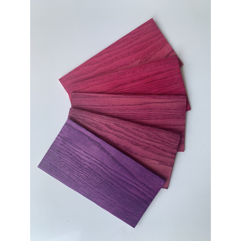 Sơn gỗ - Stain lau Sơn Lotus hệ nước, an toàn, không dung môi, không độc hại. Chai nhỏ, dễ sử dụng. Khối lượng 100gr.