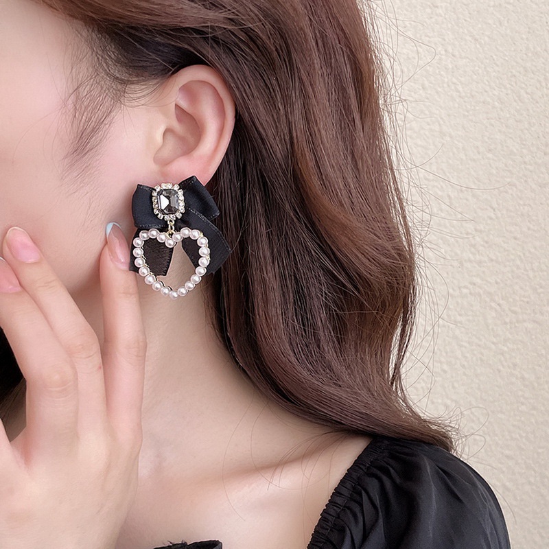 Bông Tai Hình Hoa Đính Ngọc Trai Và Pha Lê Phong Cách Hàn Quốc Thời Trang Cho Nữ