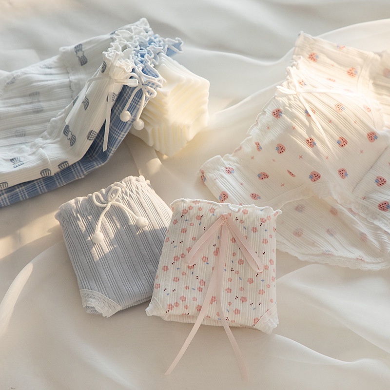 Quần lót Finetoo bằng cotton in hoạt hình đáng yêu cho nữ