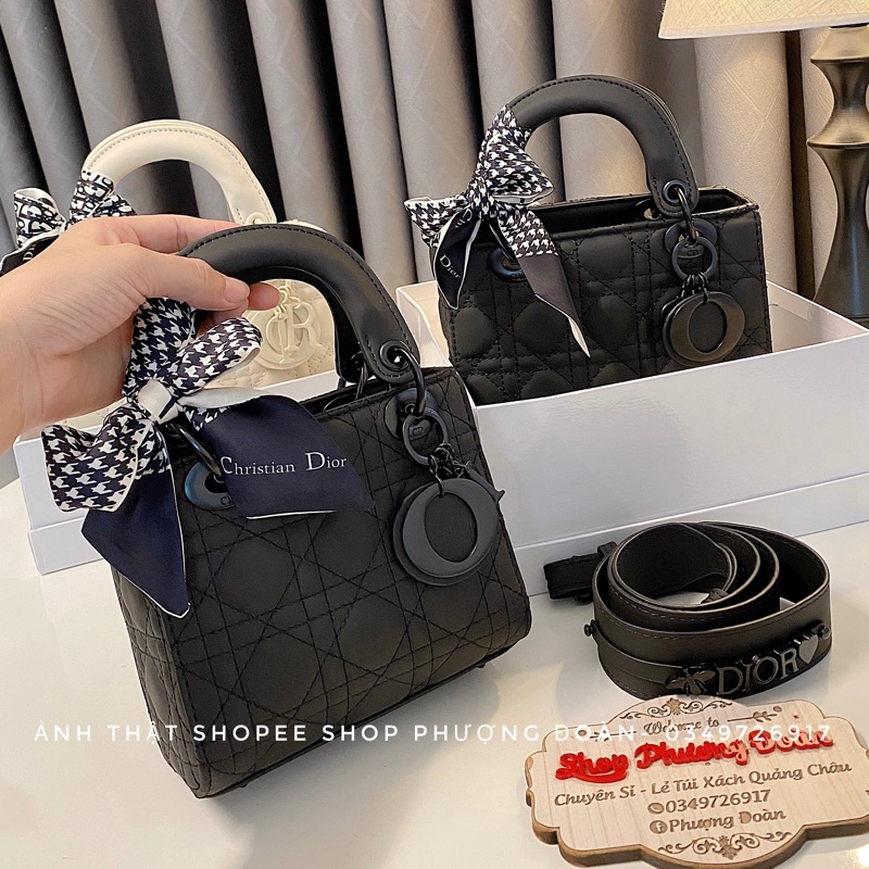 Túi Đ size 17-20cm khoá đồng màu  KO KÈM KHĂN