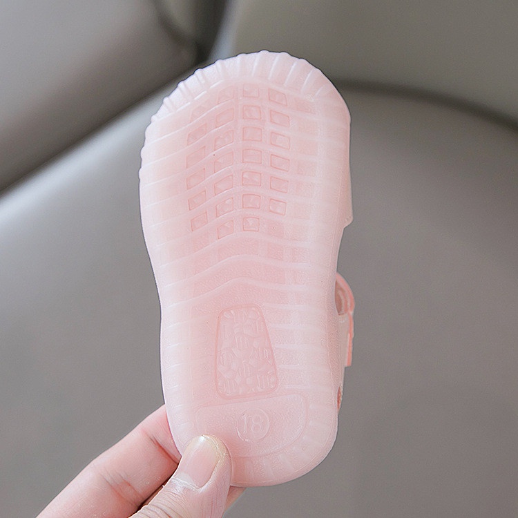 Mới_Sandal tập đi đính hoa sắc màu xinh xắn cho bé gái đế mềm chống vấp chống trượt_881