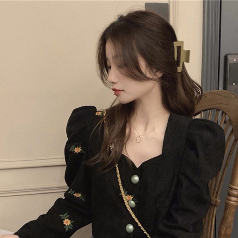 Áo sơ mi croptop tay dài vải nhung kẻ kiểu Pháp dễ thương