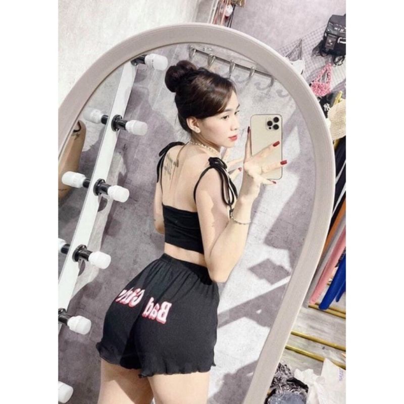 Sét bộ áo và quần kiểu in chữ &quot;BAD GIRL&quot; mát mẻ và năng động