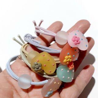 Thun cột tóc trái tim nhiều màu