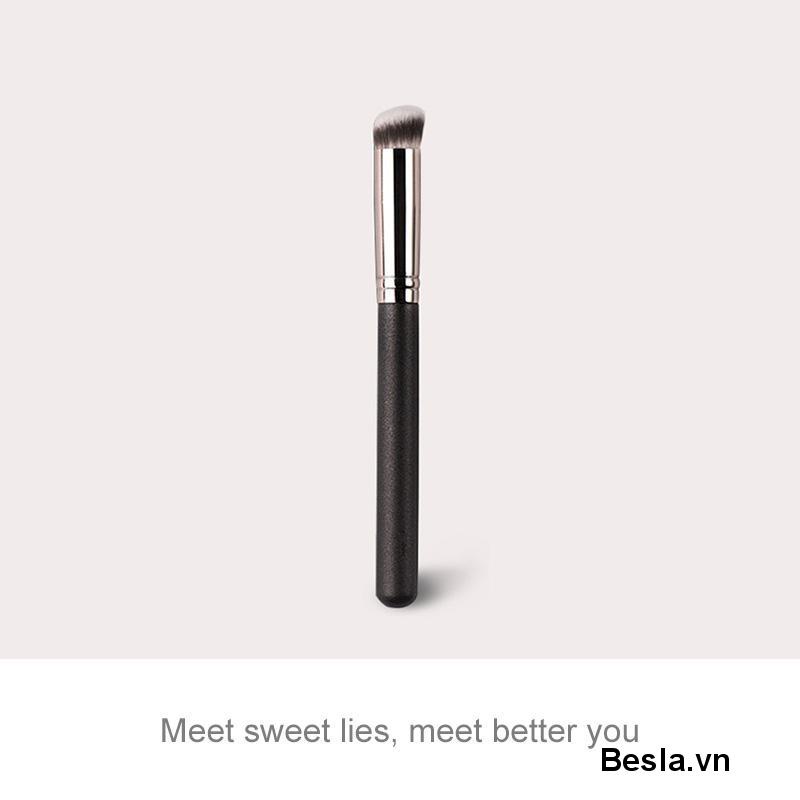 🍓Bàn chải trang điểm che khuyết điểm
