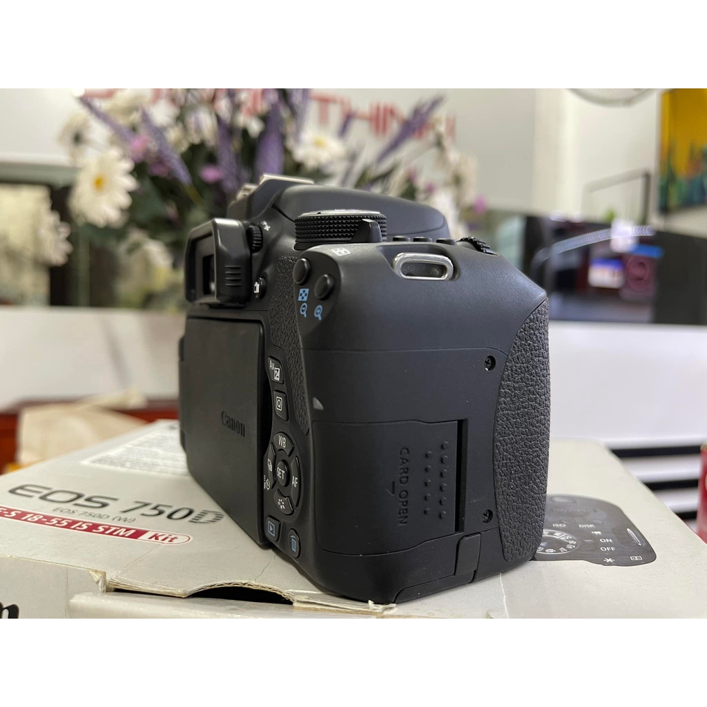 Canon 750D kèm kít 18-55 STM FULLBOX LIKE NEW | BigBuy360 - bigbuy360.vn