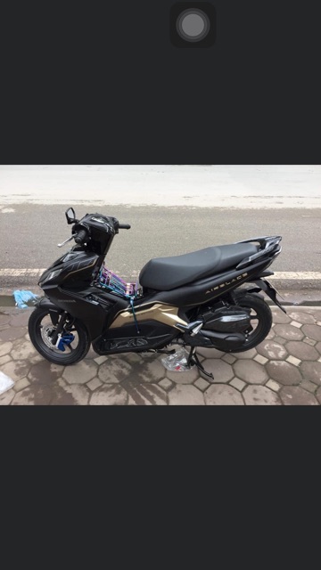 Bảo vệ heo dầu trước xe air blade