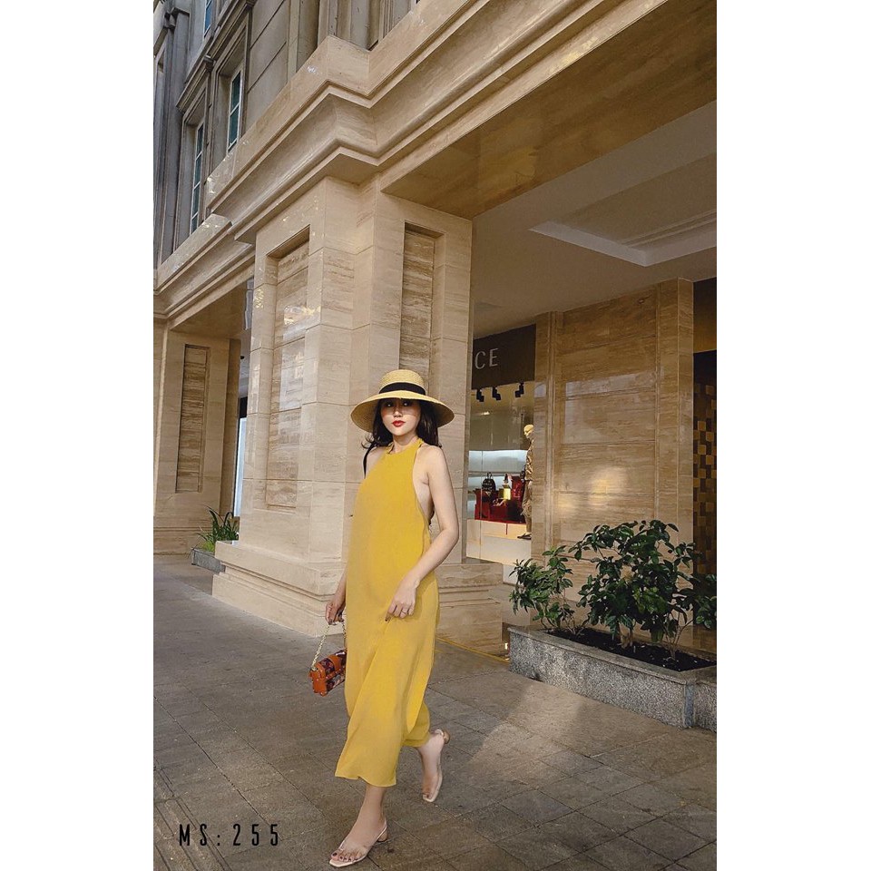 Maxi cổ yếm hở lưng siêu đẹp