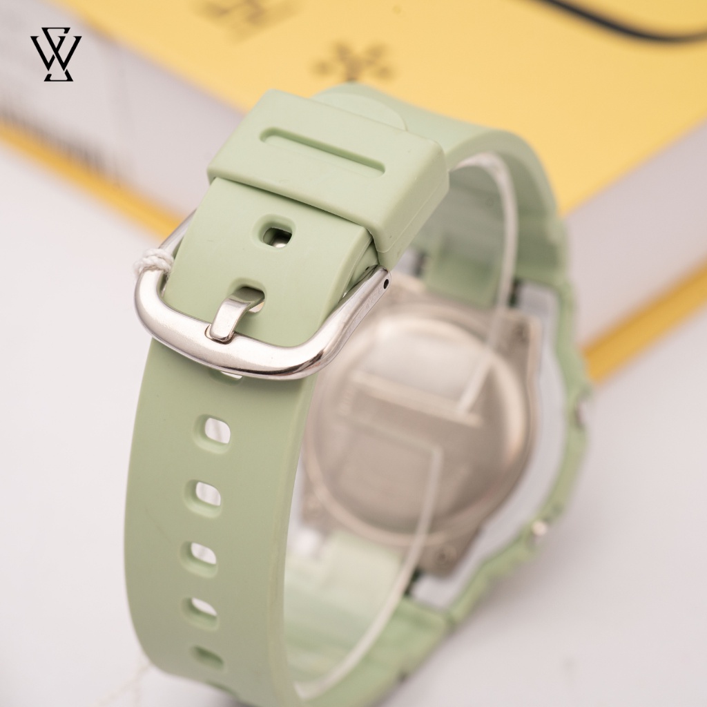 Đồng Hồ Điện Tử Nữ Casio Baby-G WATCHSTORE BLX-560-3D Thiết Kế Mặt Kính Khoáng 40mm, Dây Và Vỏ Nhựa Bền Bỉ