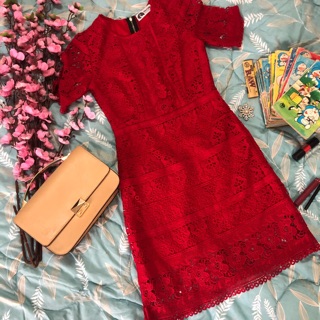Set váy ren đỏ , váy lụa tím . Set váy ren đỏ , váy lụa tím . Set váy ren đỏ , váy lụa tím Set váy ren đỏ , váy lụa tím.