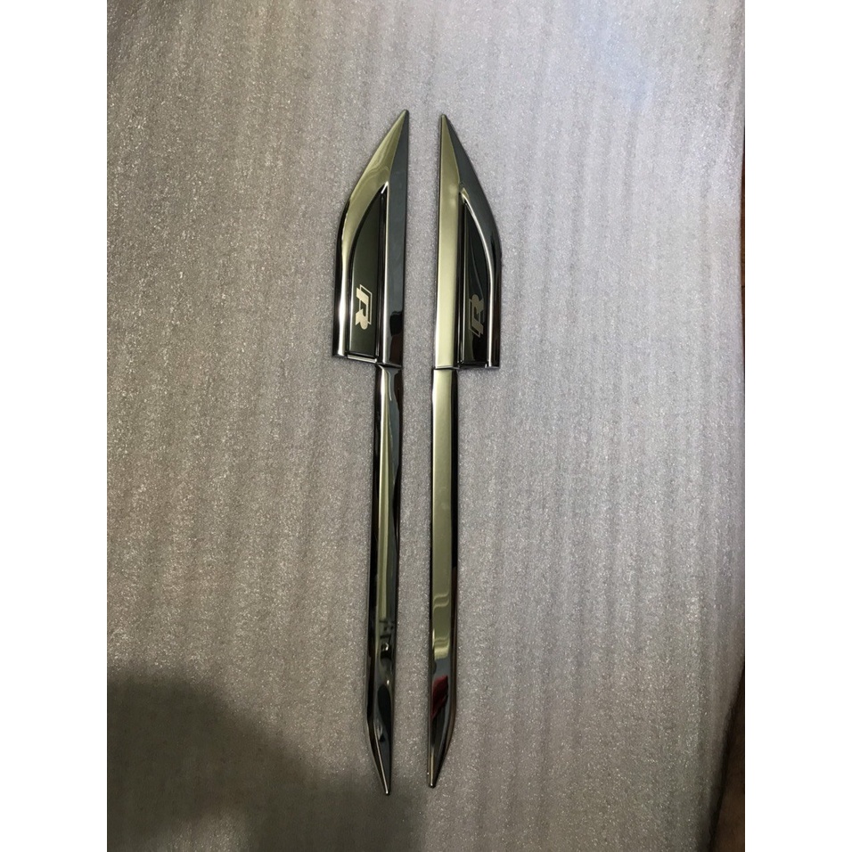 Ốp mang cá kim loại kiểu mới cho xe Kia Seltos HÀNG CAO CẤP