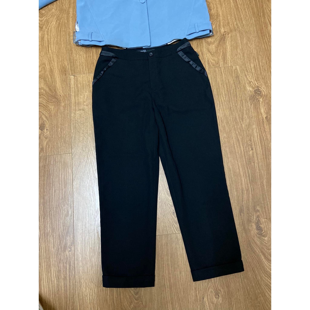 Bộ áo khoác up to seconds và quần nem size M