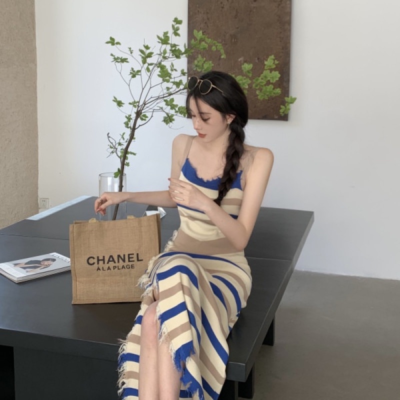 Đầm Dệt Kim Sát Nách Hoạ Tiết Kẻ Sọc Thời Trang Mùa Thu Cho Phái Nữ