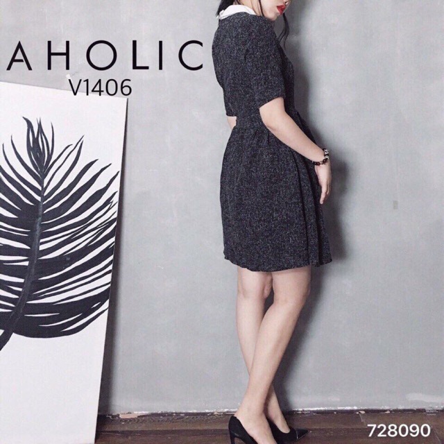 ĐẦM XOÈ BỐ THẮT NƠ