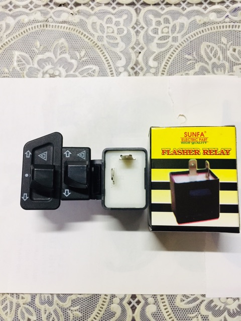 Công tắc xin nhan tích hợp Hazard  cho nhiều dòng xe