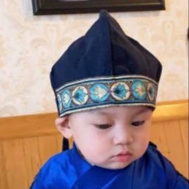 Mũ hanbok cho bé trai nơ phía sau