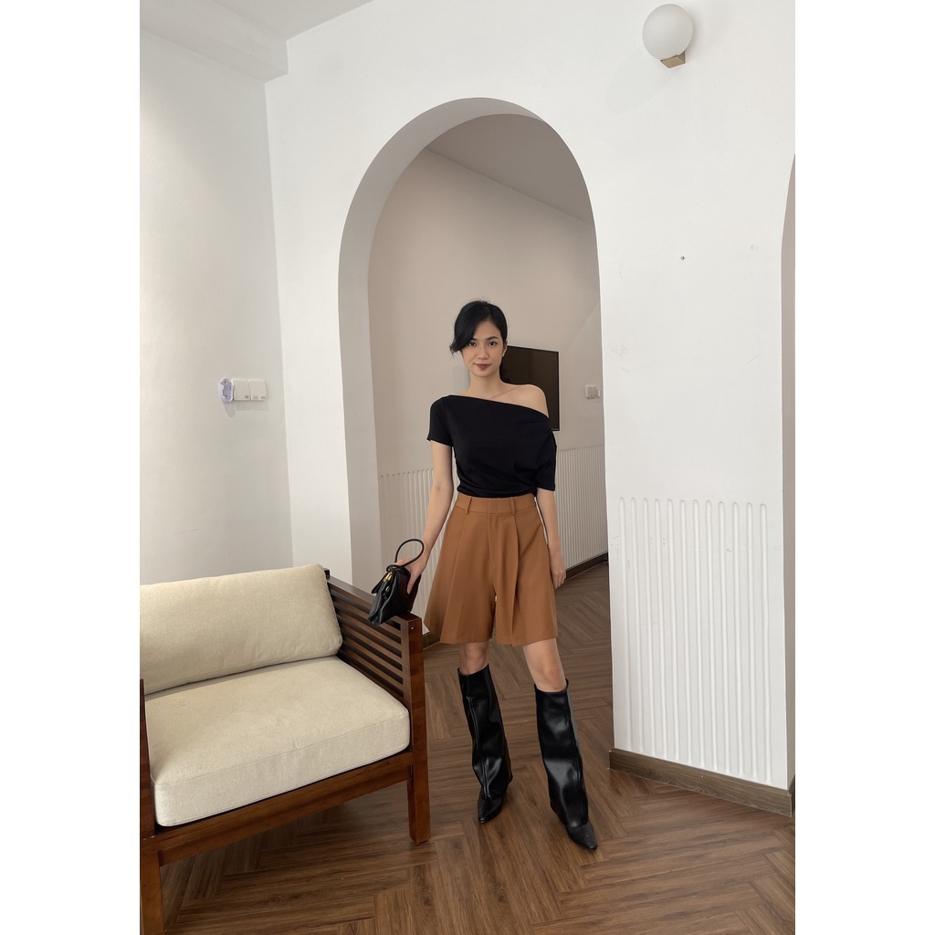 COCO SIN - Quần Short Nâu Xếp Ly