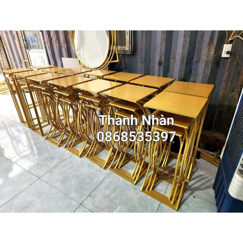 Trụ chân cong