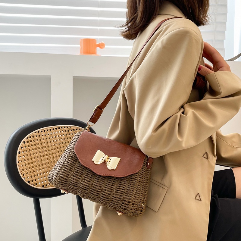 Túi Rơm Đeo Chéo Có Khóa Hình Bướm Phong Cách Phương Tây