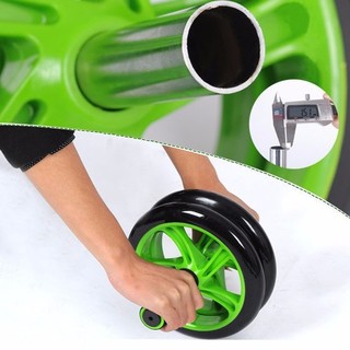 CON LĂN TẬP BỤNG BÁNH XE