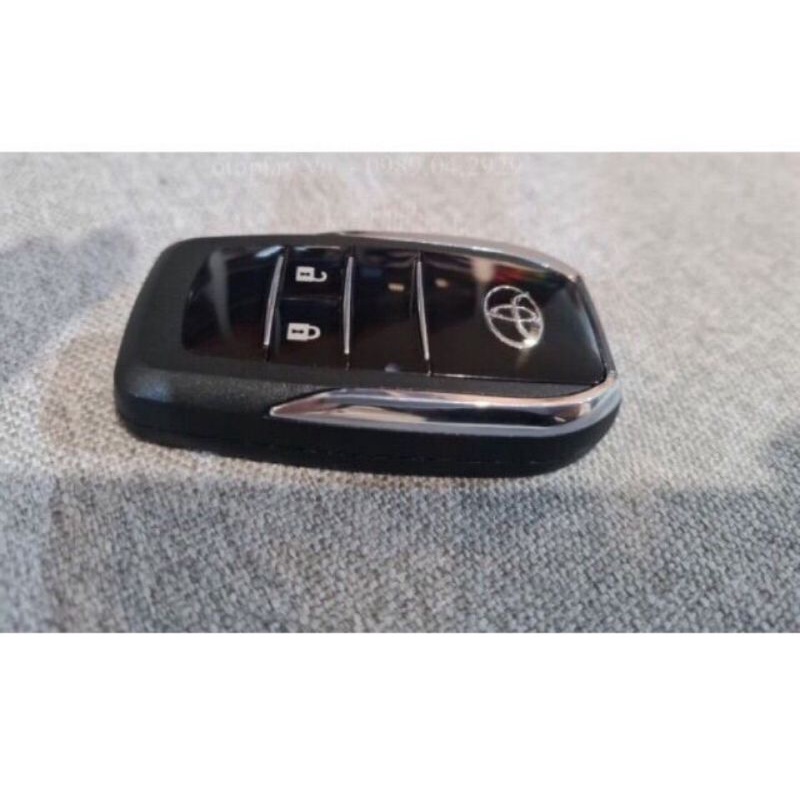 Vỏ chìa khóa độ gập toyota 2 nút  xe Innova , Camry , Vios , Corolla , Fortune , Yaris , Hilux