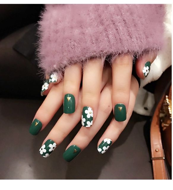 Nail dán móng tay mua 1 được 3