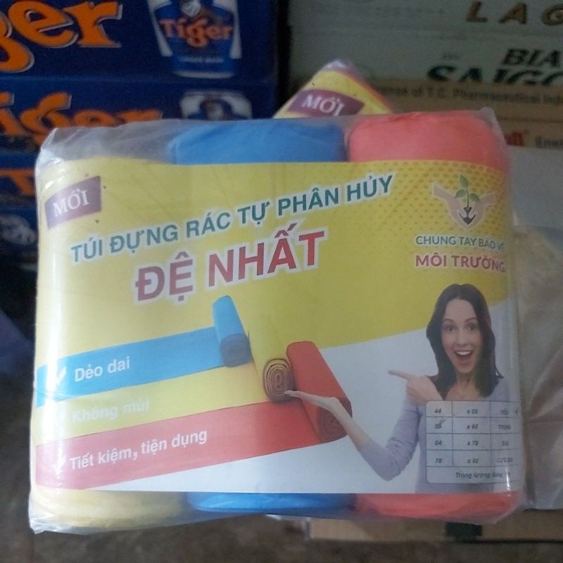 Túi đựng rác Đại hoàng nguyên 3 cuộn 1kg tự phân hủy