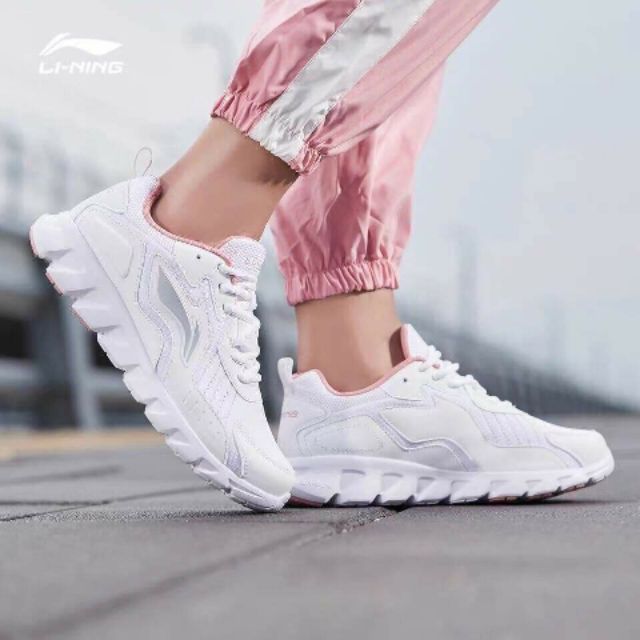 Giày thể thao Lining chính hãng