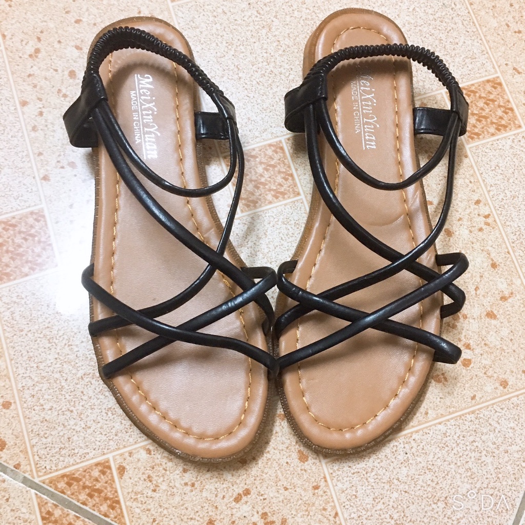 (XẢ XẢ XẢ)Dép kẹp ngón siêu nhẹ đi biển cực xinh