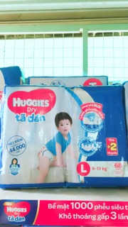 Tả dán Huggies.