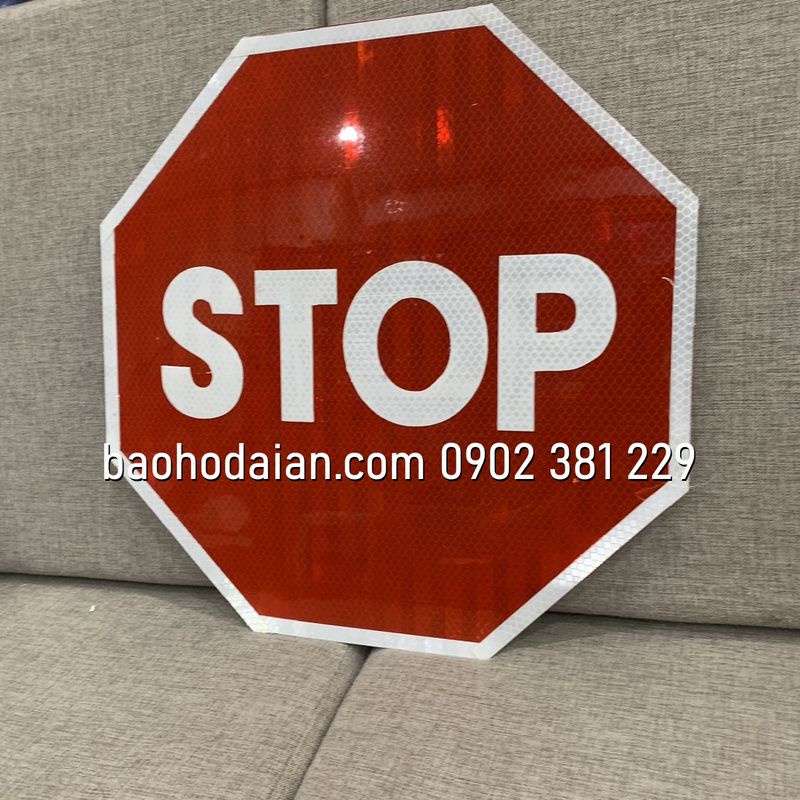 Biển báo giao thông STOP tôn mạ kẽm kích thước D=40